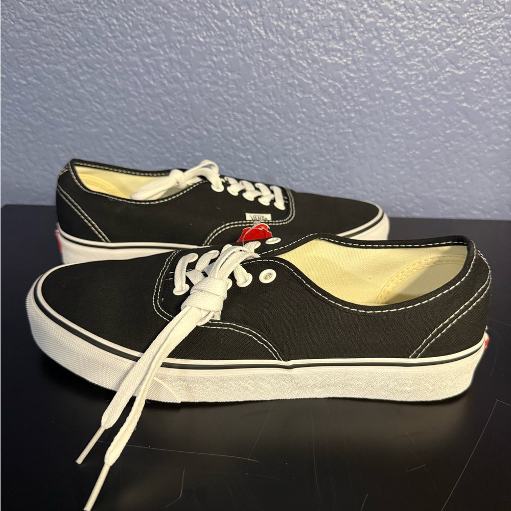 New VANS Authentic Black Shoes - Picture 5 of 8